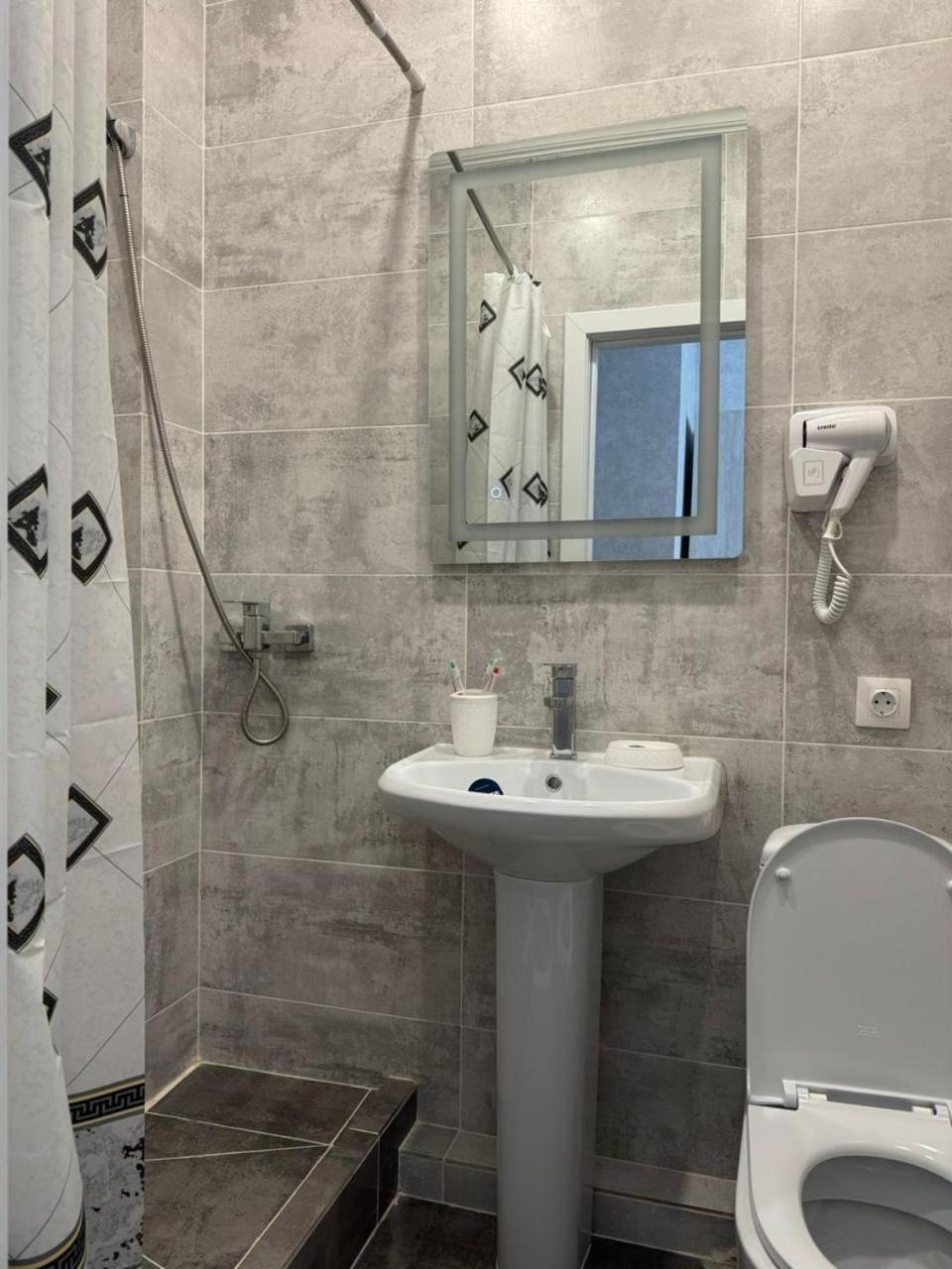 Rose Art Hotel 阿斯坦纳 外观 照片