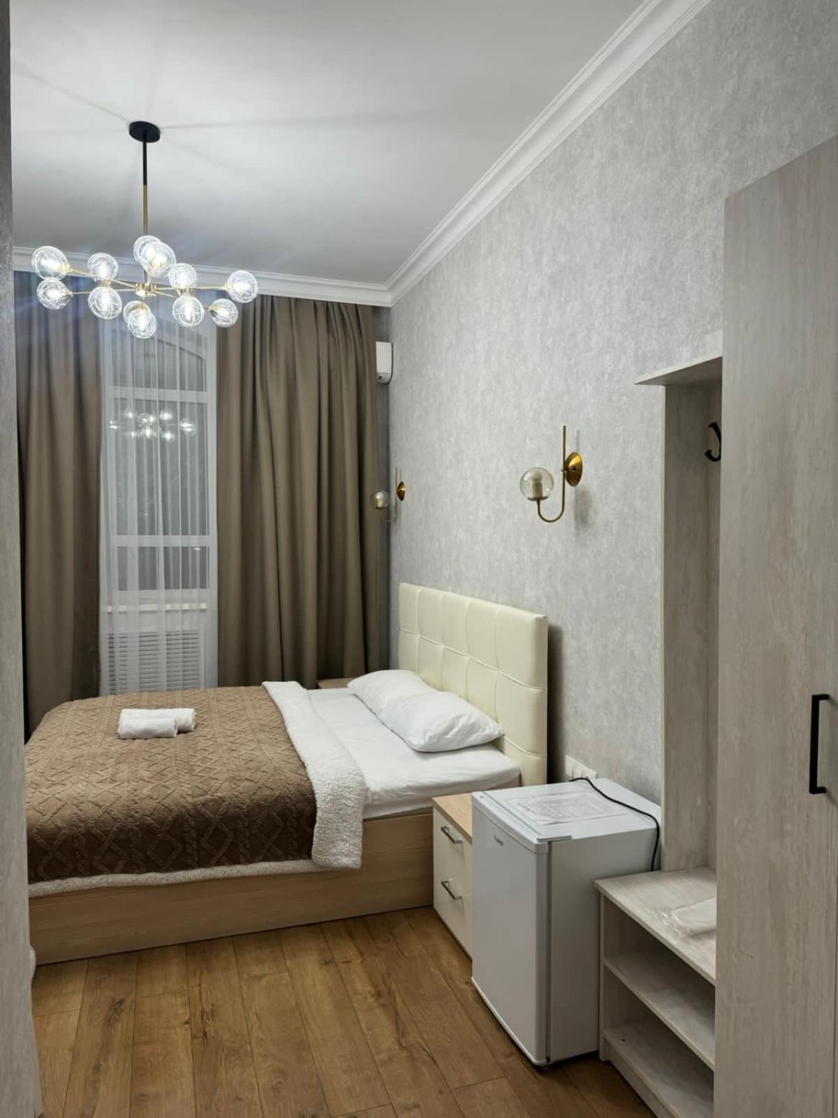 Rose Art Hotel 阿斯坦纳 外观 照片